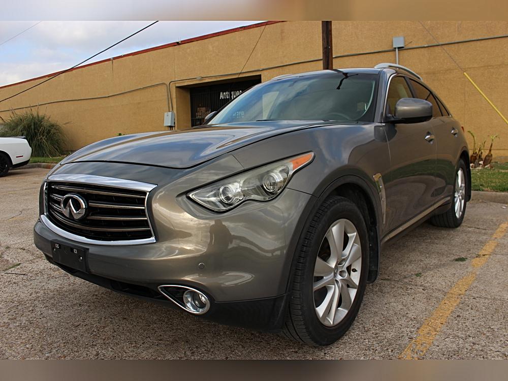 2015 INFINITI QX70