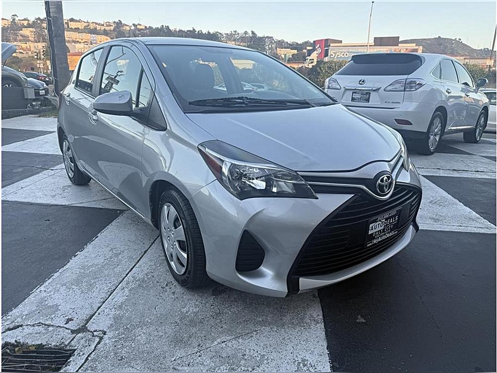 2015 Toyota Yaris L