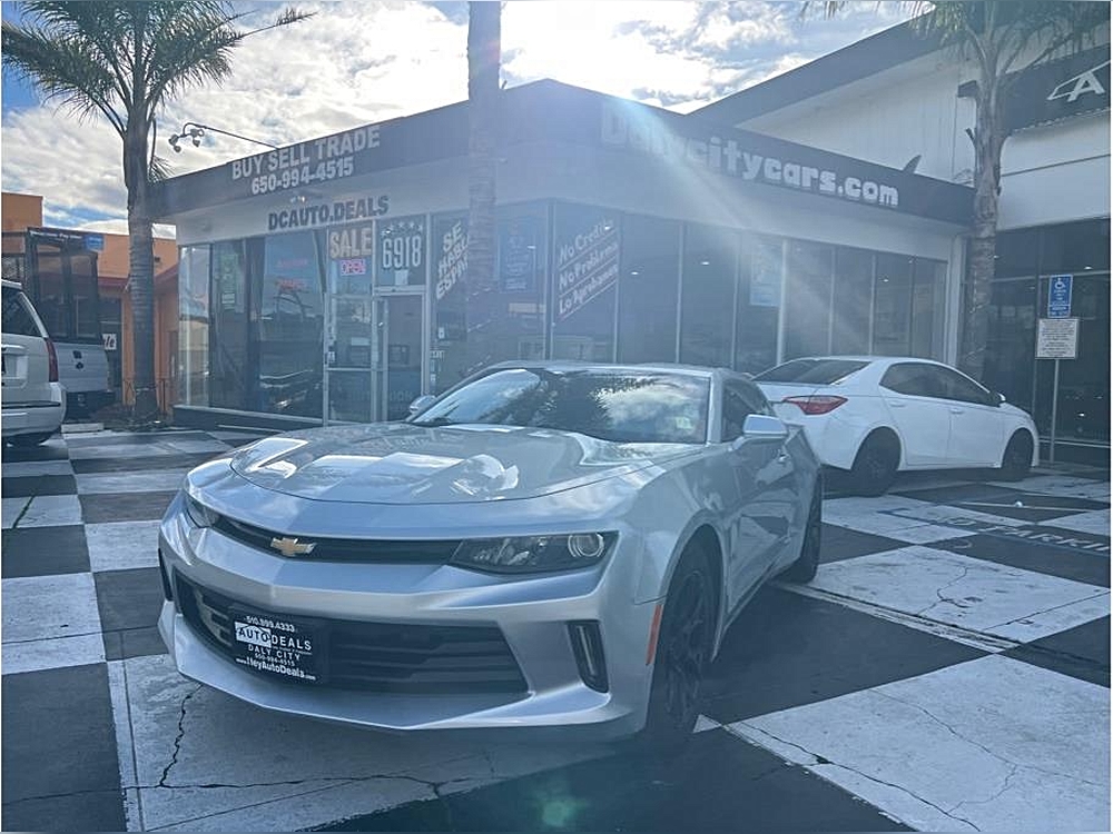 2016 Chevrolet Camaro 1LT's photo
