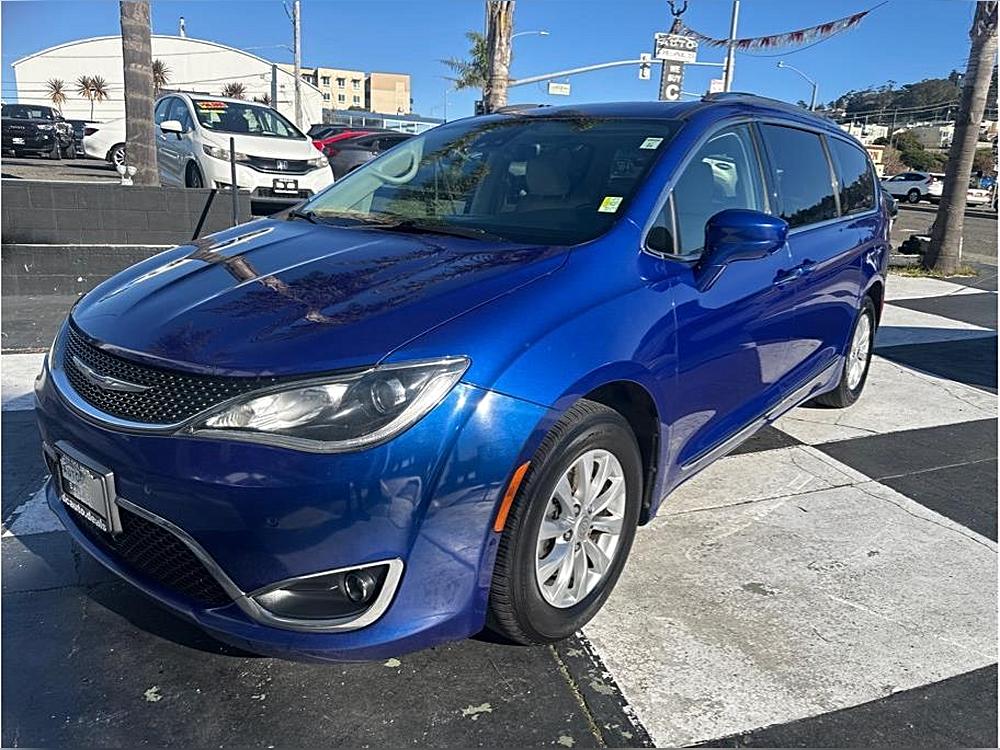 2019 Chrysler Pacifica Touring L