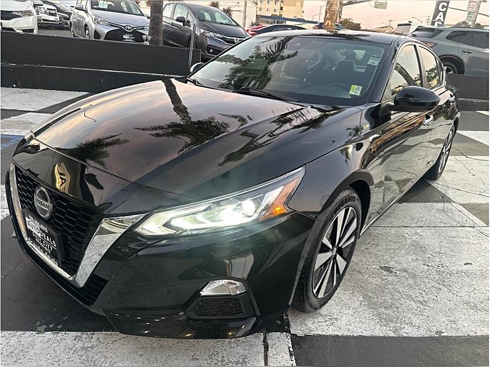 2022 Nissan Altima SV
