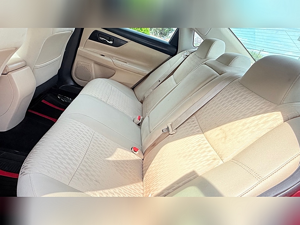 2017 Nissan Altima S - Photo 11