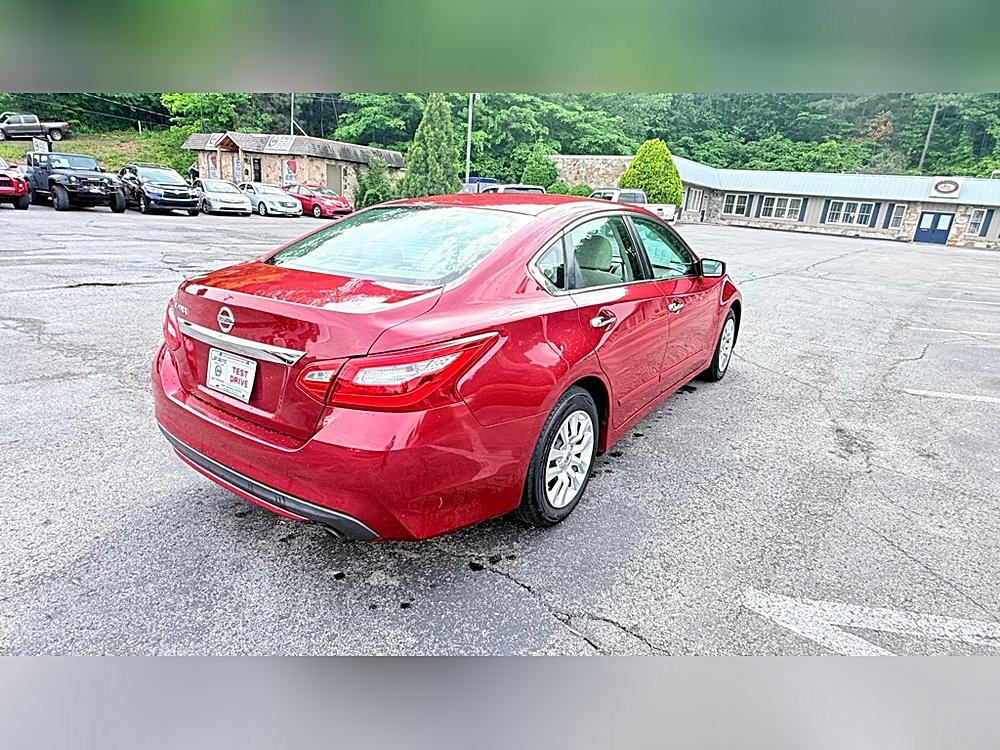 2017 Nissan Altima S - Photo 6