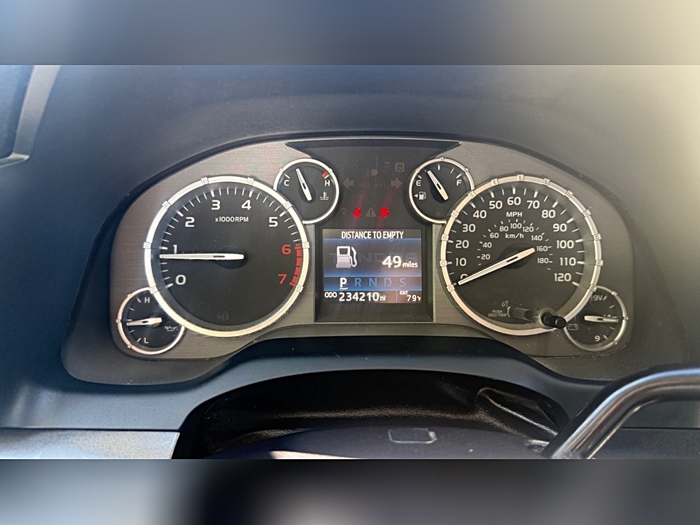 2017 Toyota Tundra SR5 - Photo 17