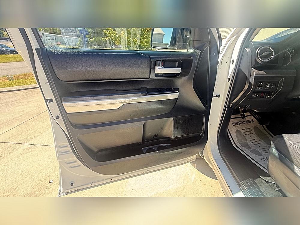 2017 Toyota Tundra SR5 - Photo 25
