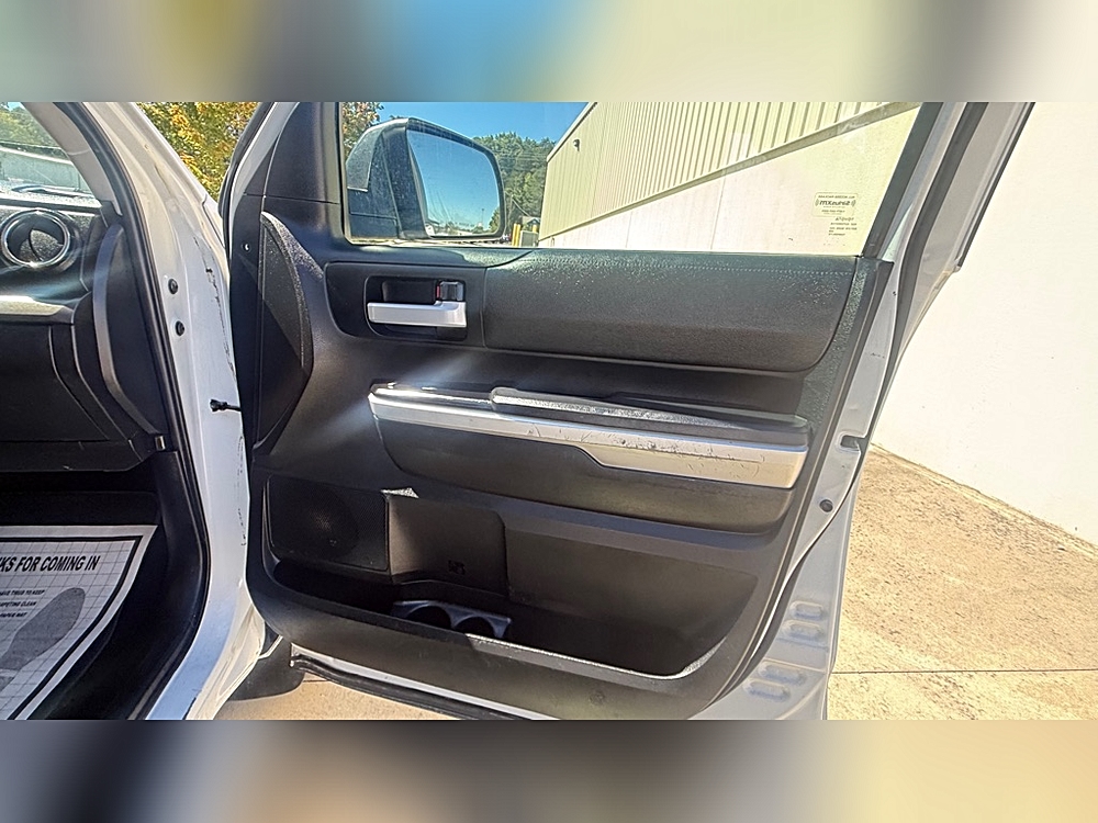 2017 Toyota Tundra SR5 - Photo 27