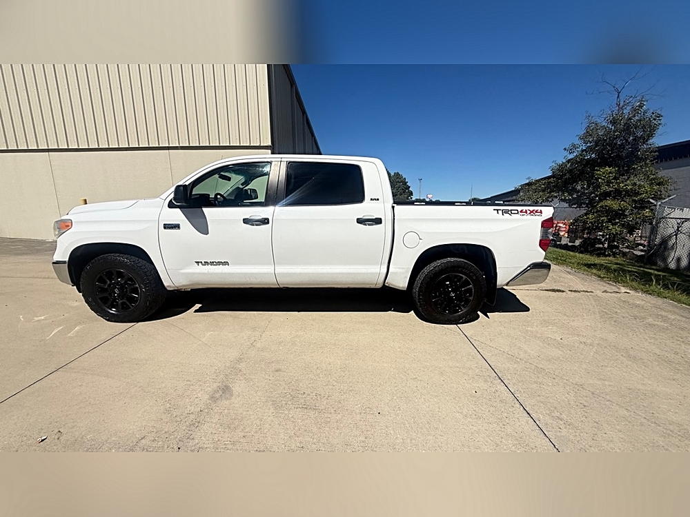 2017 Toyota Tundra SR5 - Photo 6