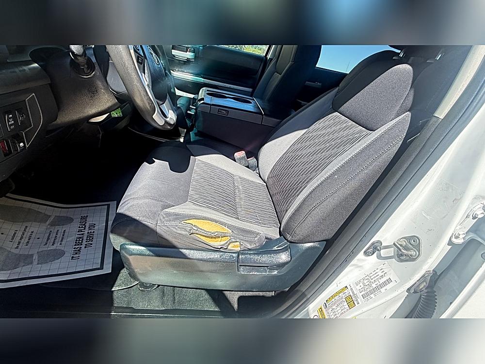2017 Toyota Tundra SR5 - Photo 9