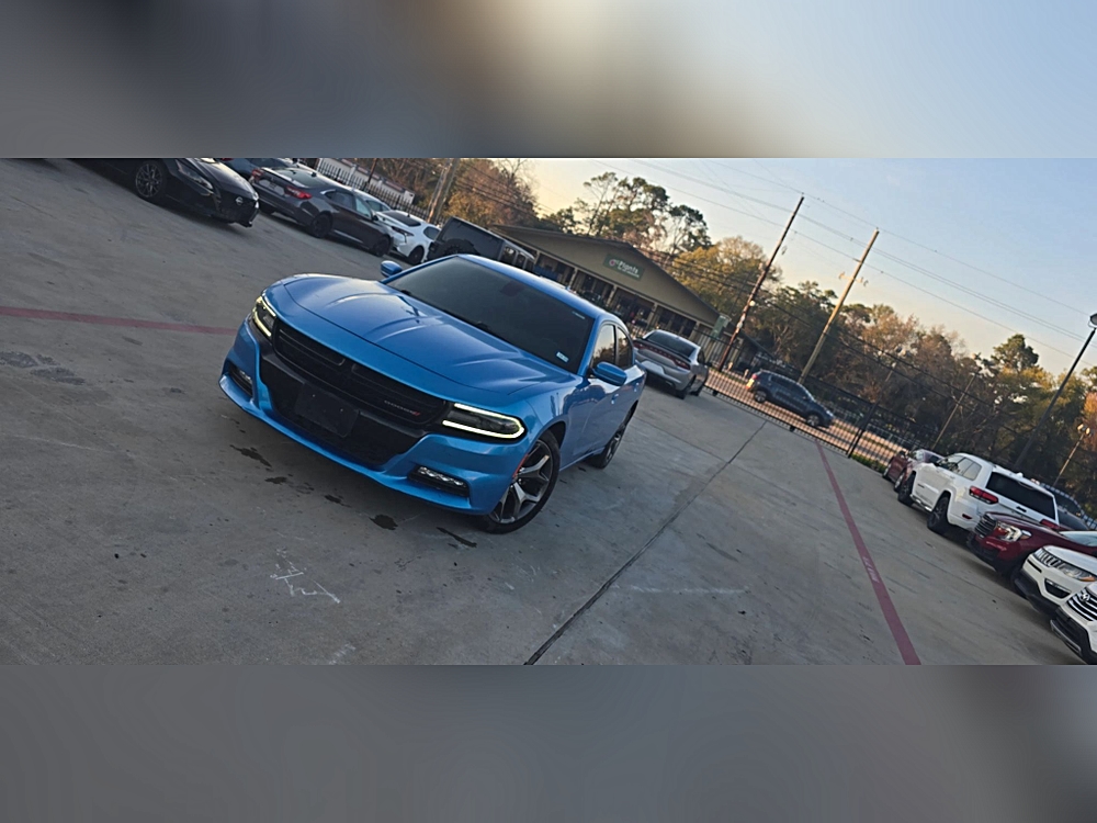 2016 Dodge Charger SXT's photo