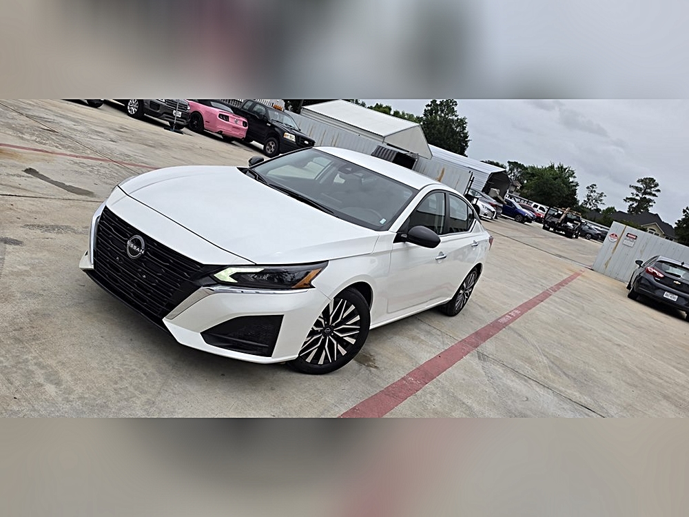 2022 Nissan Altima SR - Photo 57
