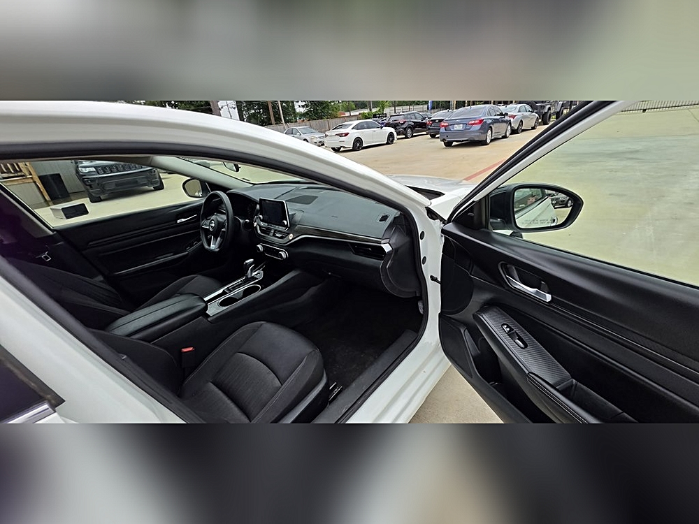 2022 Nissan Altima SR - Photo 78