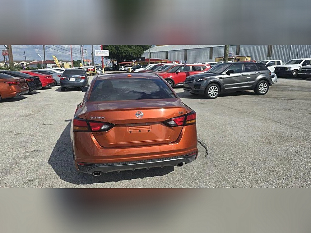 2022 Nissan Altima SR - Photo 92