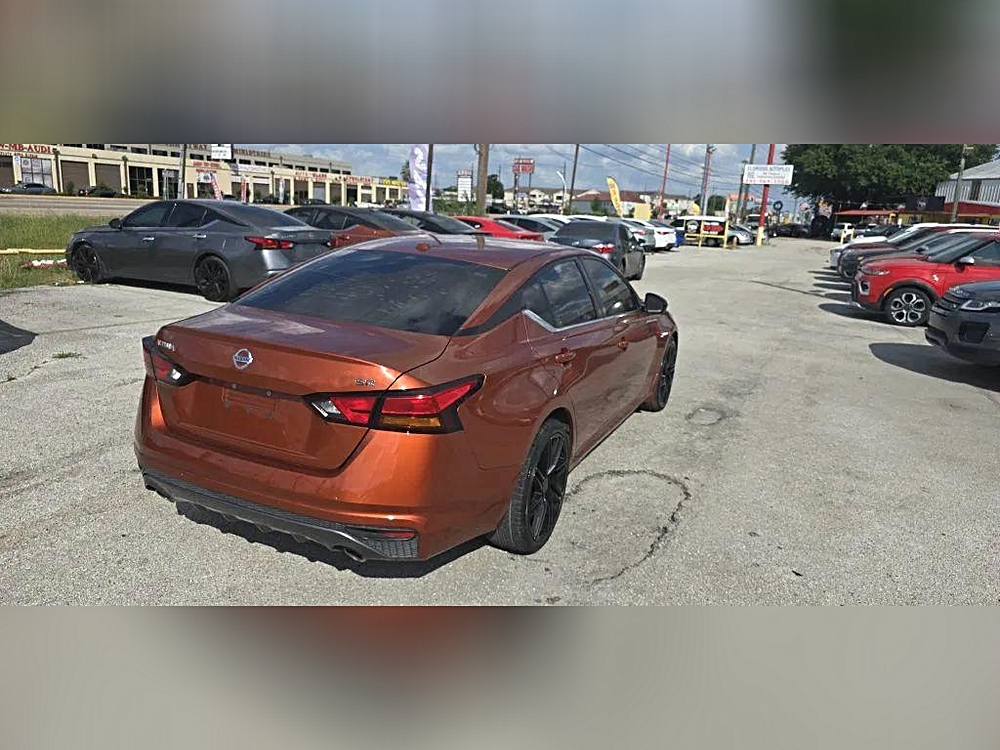 2022 Nissan Altima SR - Photo 93