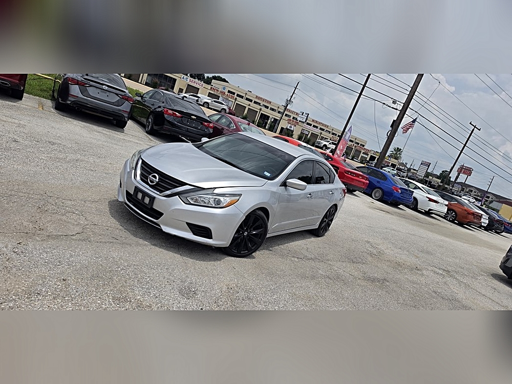 2022 Nissan Altima SR - Photo 113