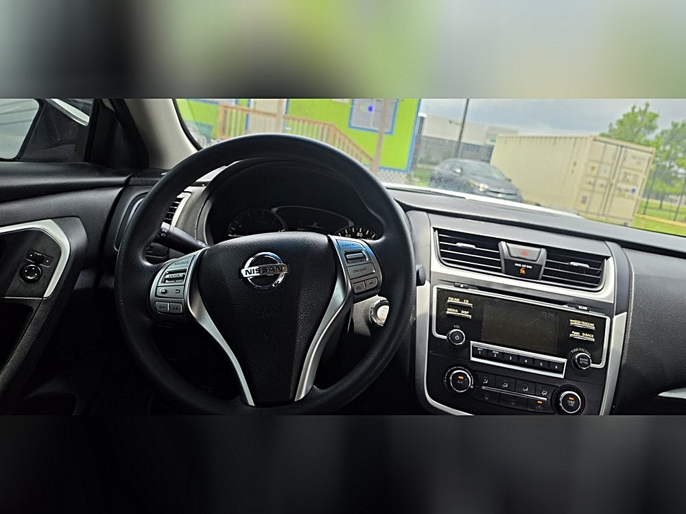 2022 Nissan Altima SR - Photo 127
