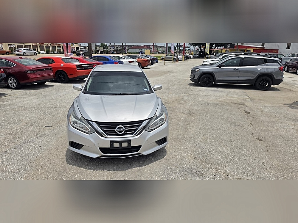 2022 Nissan Altima SR - Photo 116