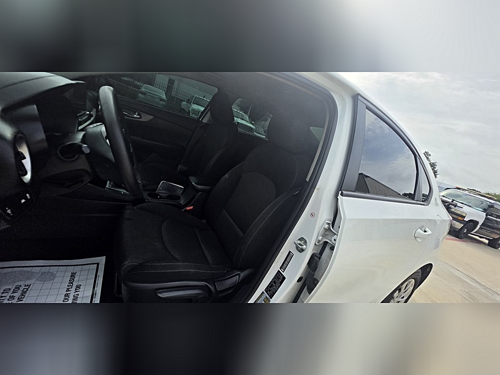 2024 Kia Forte LXS - Photo 161