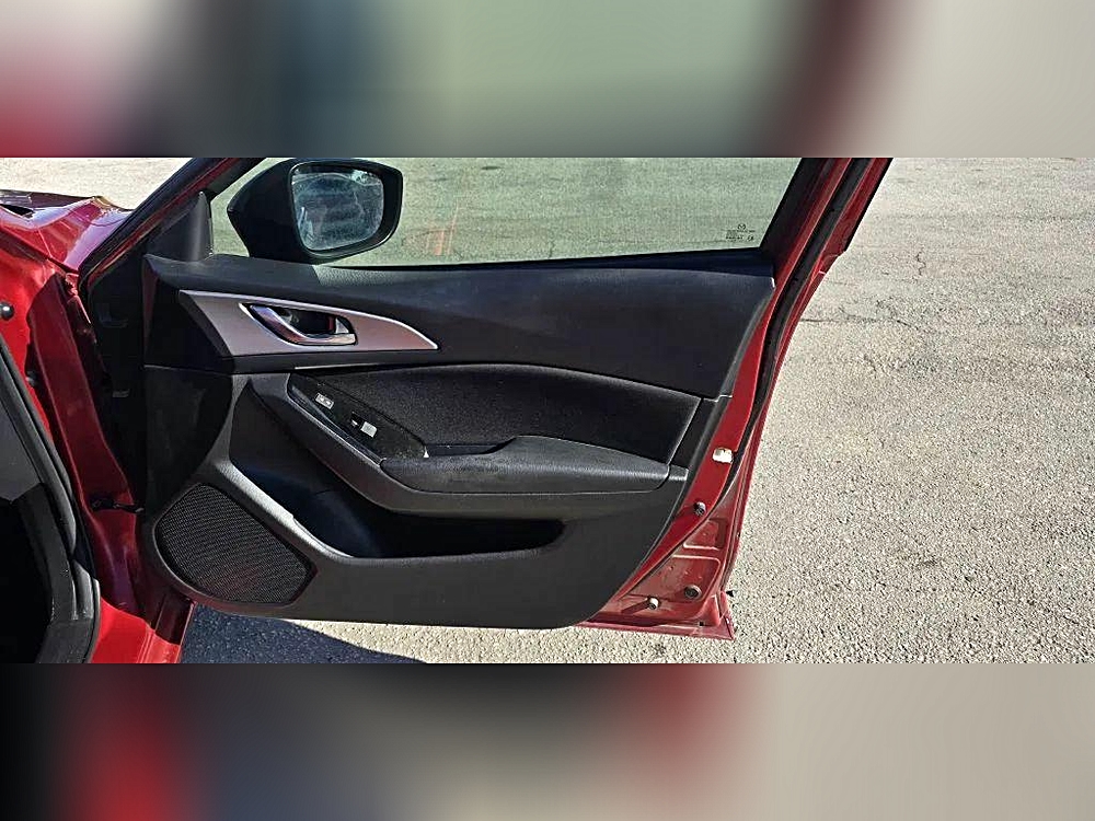 2017 Mazda Mazda3 Touring - Photo 81