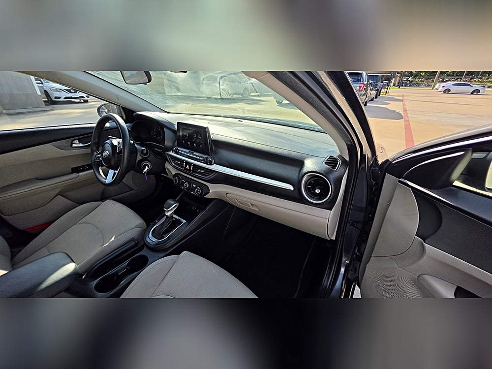 2024 Kia Forte LXS - Photo 191
