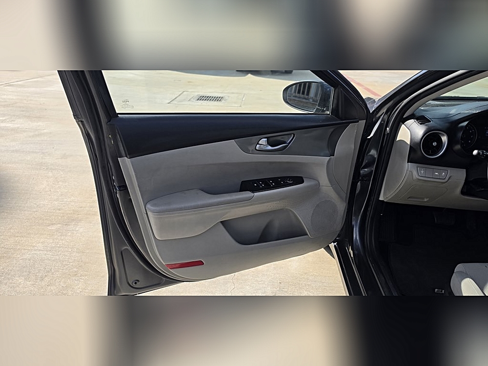 2024 Kia Forte LXS - Photo 193
