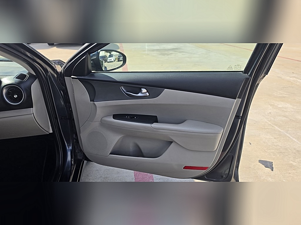 2024 Kia Forte LXS - Photo 194