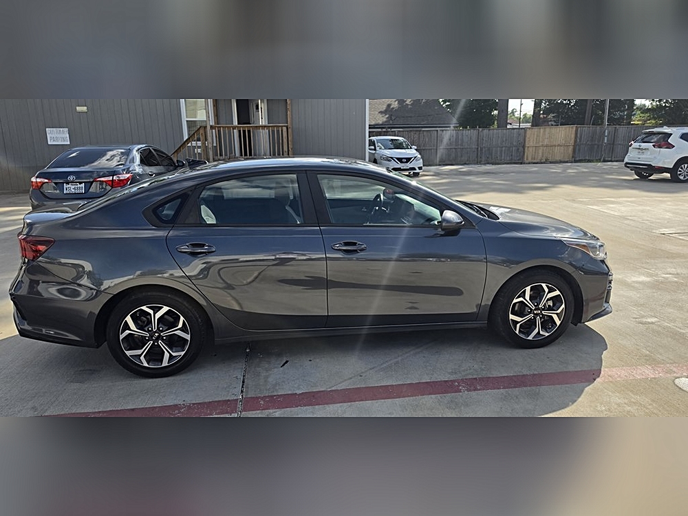 2024 Kia Forte LXS - Photo 179