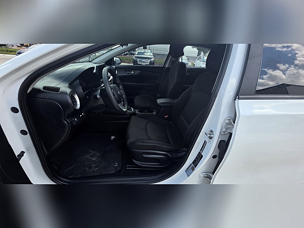 2024 Kia Forte LXS - Photo 213