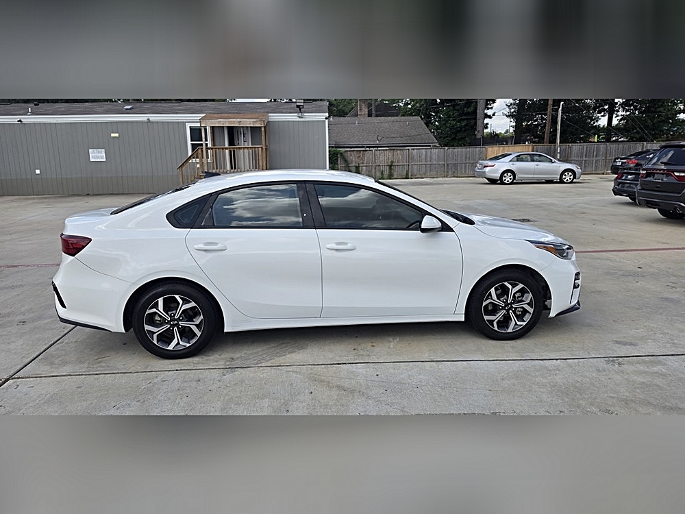 2024 Kia Forte LXS - Photo 207
