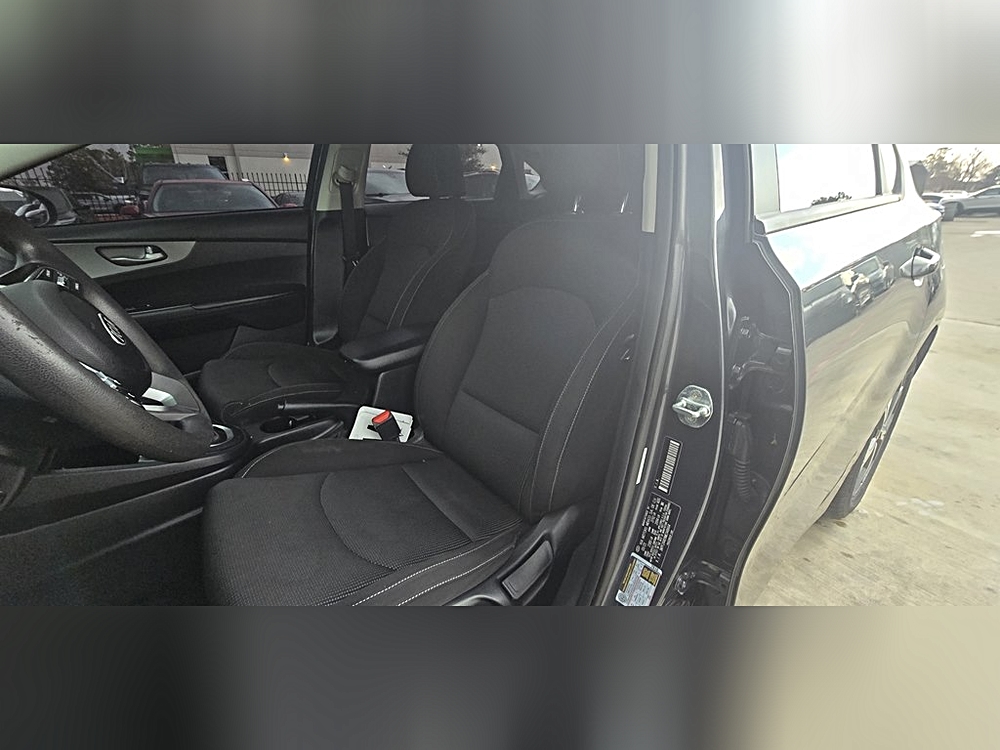 2024 Kia Forte LXS - Photo 245