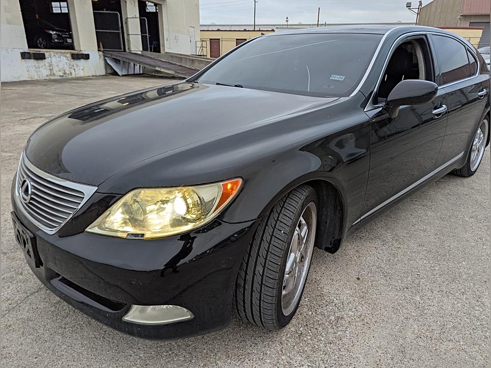 2007 Lexus LS L's photo