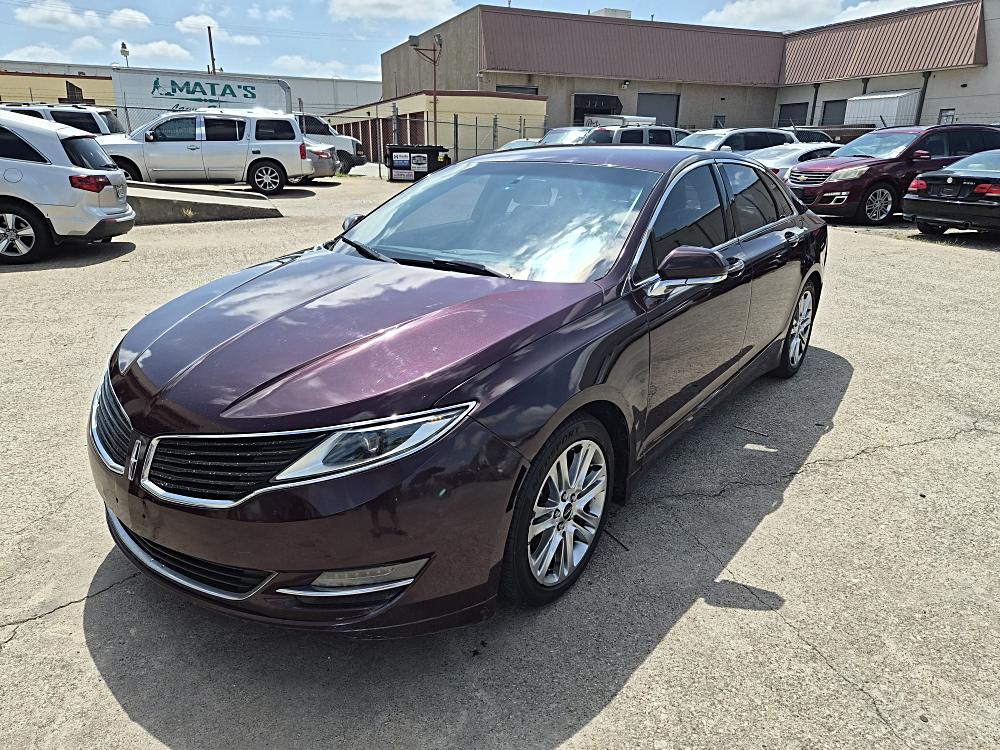 2013 Lincoln MKZ Front Wheel Drive's photo
