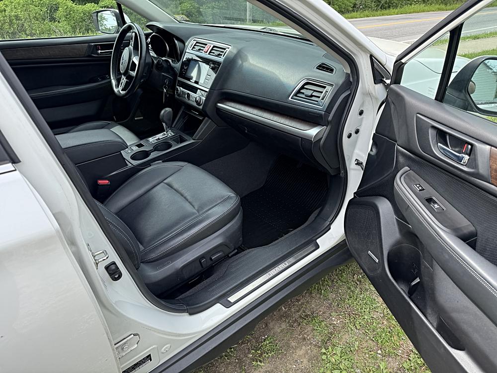 2016 Subaru Outback Limited - Photo 13