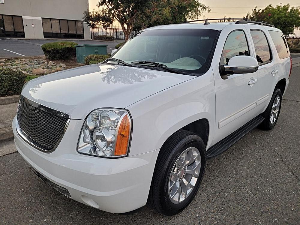 2011 GMC Yukon SLT's photo