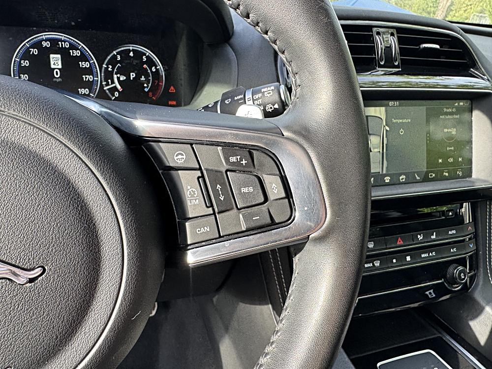 2018 Jaguar F-PACE R-Sport - Photo 27