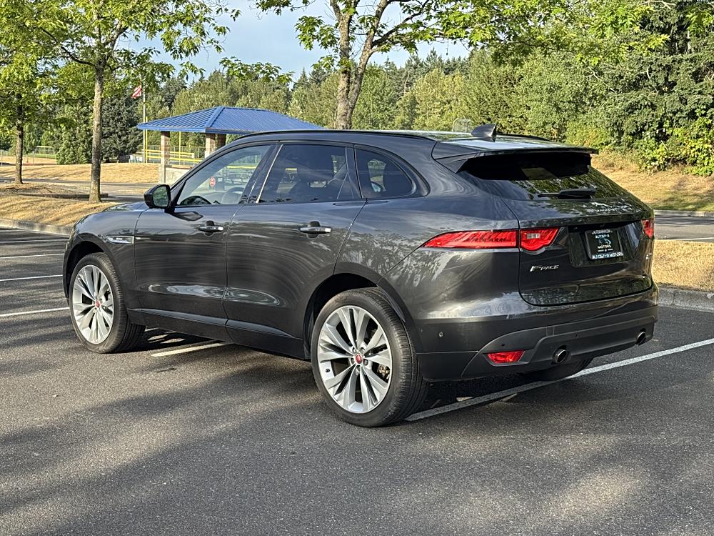 2018 Jaguar F-PACE R-Sport - Photo 6