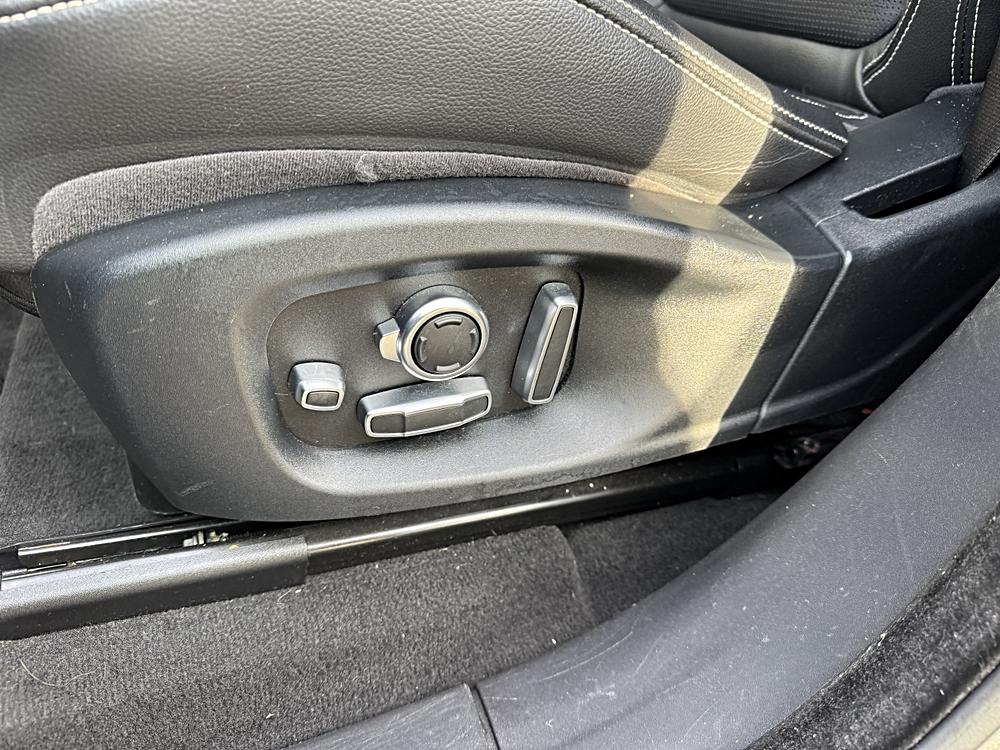 2018 Jaguar F-PACE R-Sport - Photo 10