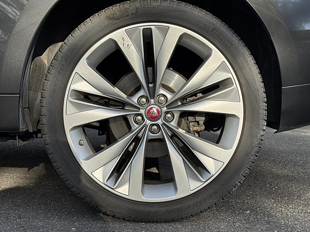 2018 Jaguar F-PACE R-Sport - Photo 7