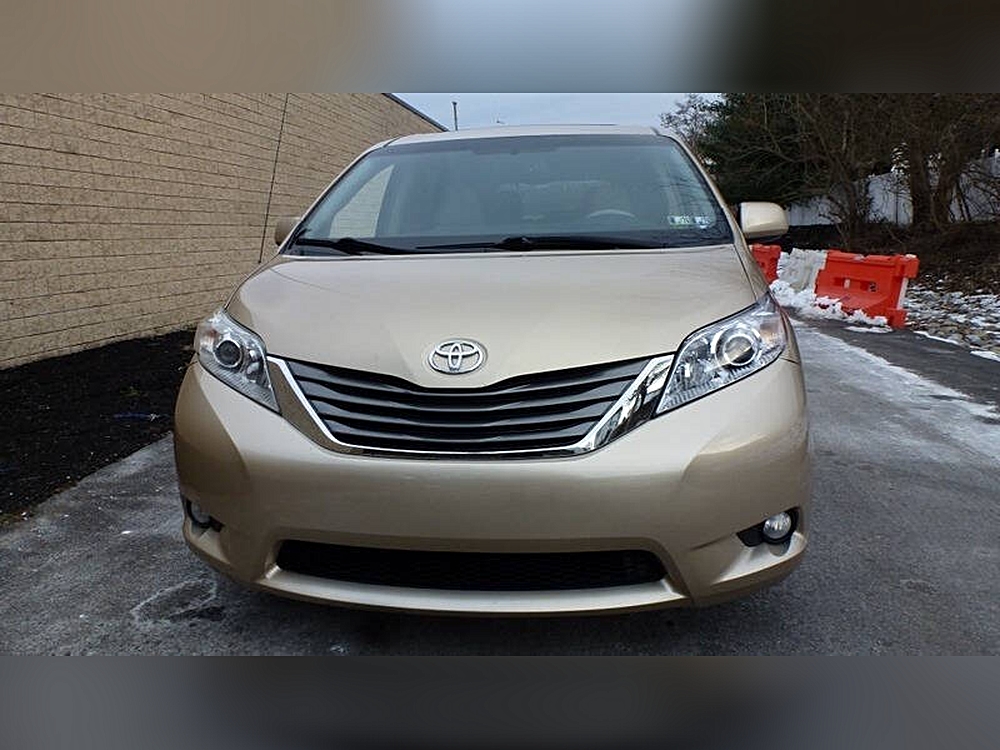 2011 Toyota Sienna XLE