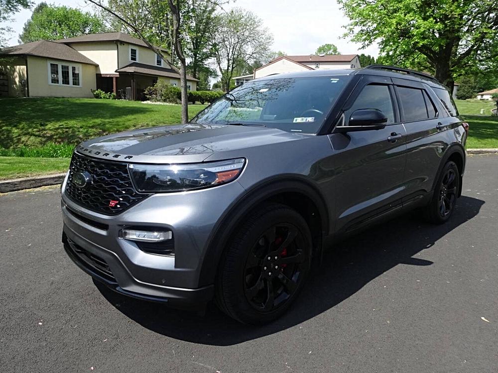 2022 Ford Explorer ST 4WD's photo