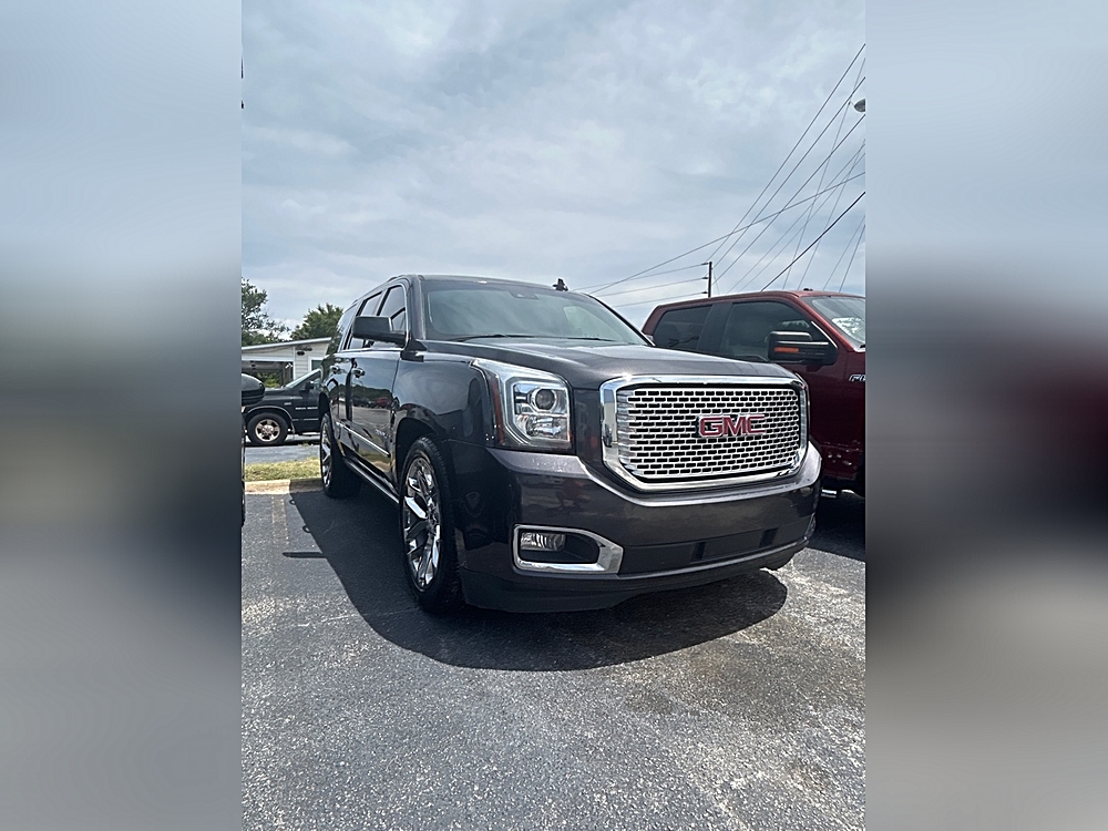 2017 GMC Yukon 4WD Denali's photo