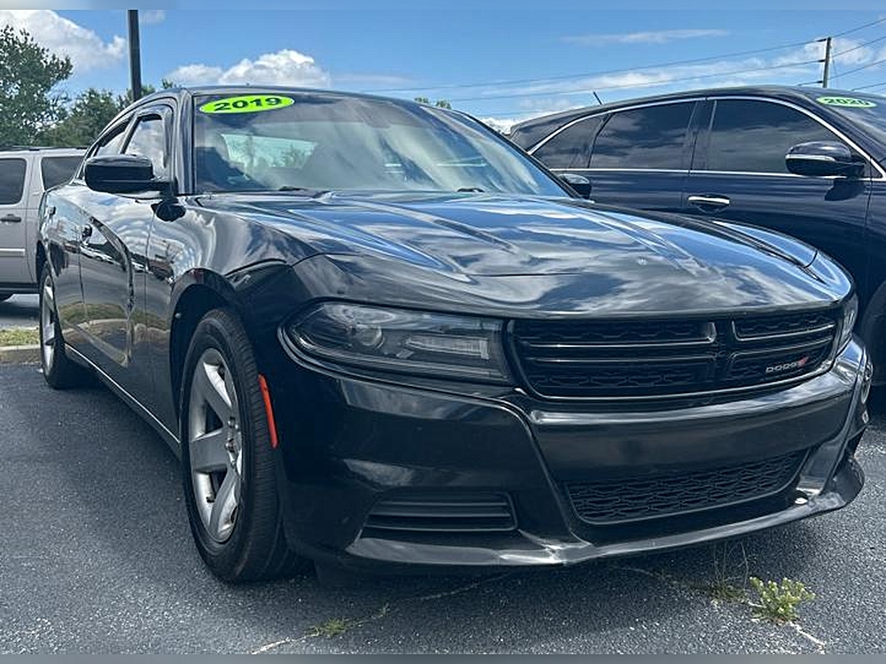 2019 Dodge Charger SXT's photo