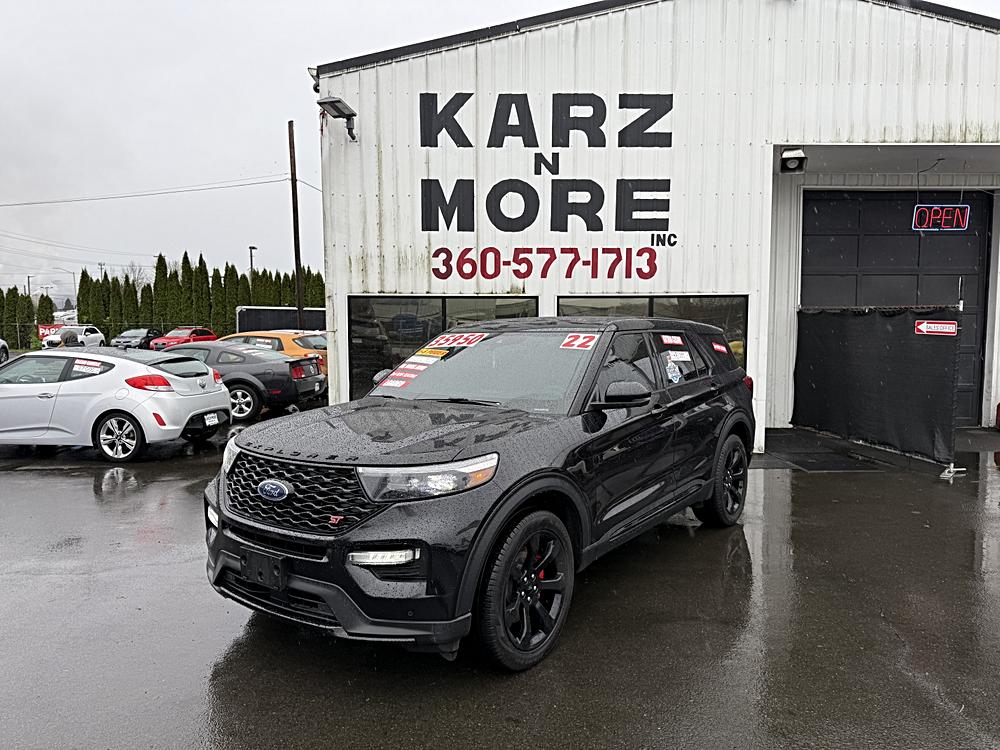 2022 Ford Explorer ST's photo