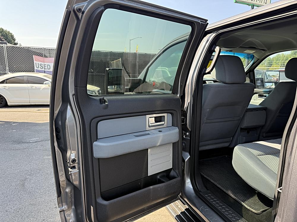 2011 Ford F-150 XLT - Photo 32