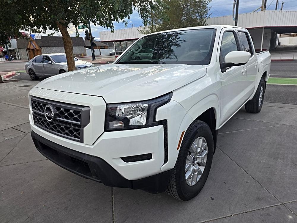 2023 Nissan Frontier SV's photo