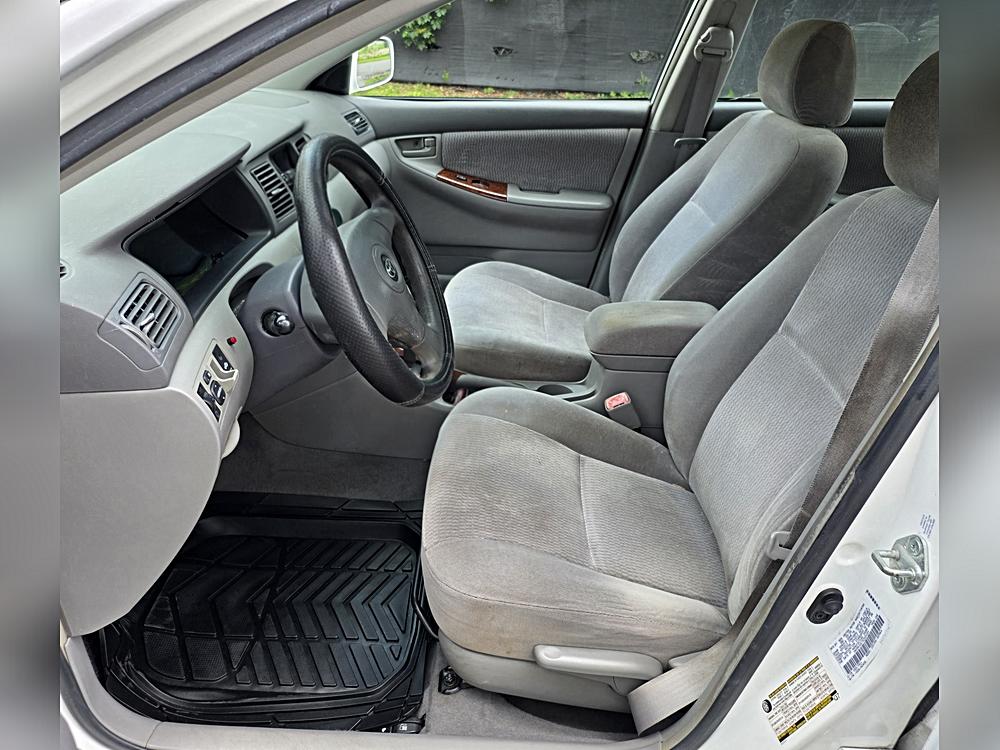 2005 Toyota Corolla CE - Photo 7