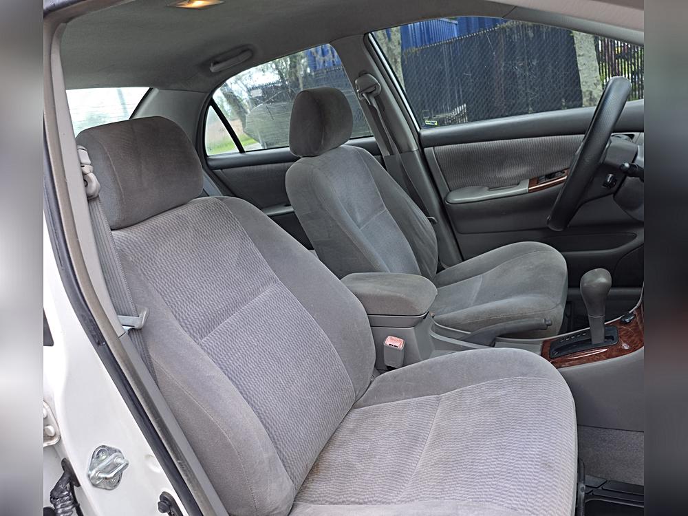 2005 Toyota Corolla CE - Photo 13