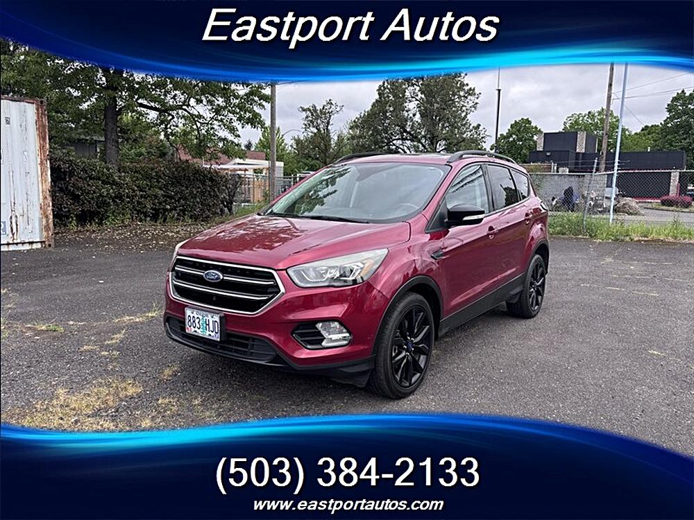 2017 Ford Escape Titanium 4WD's photo