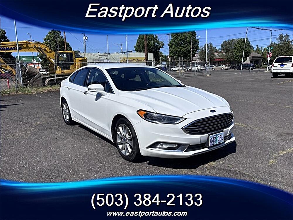 2017 Ford Fusion SE FWD's photo