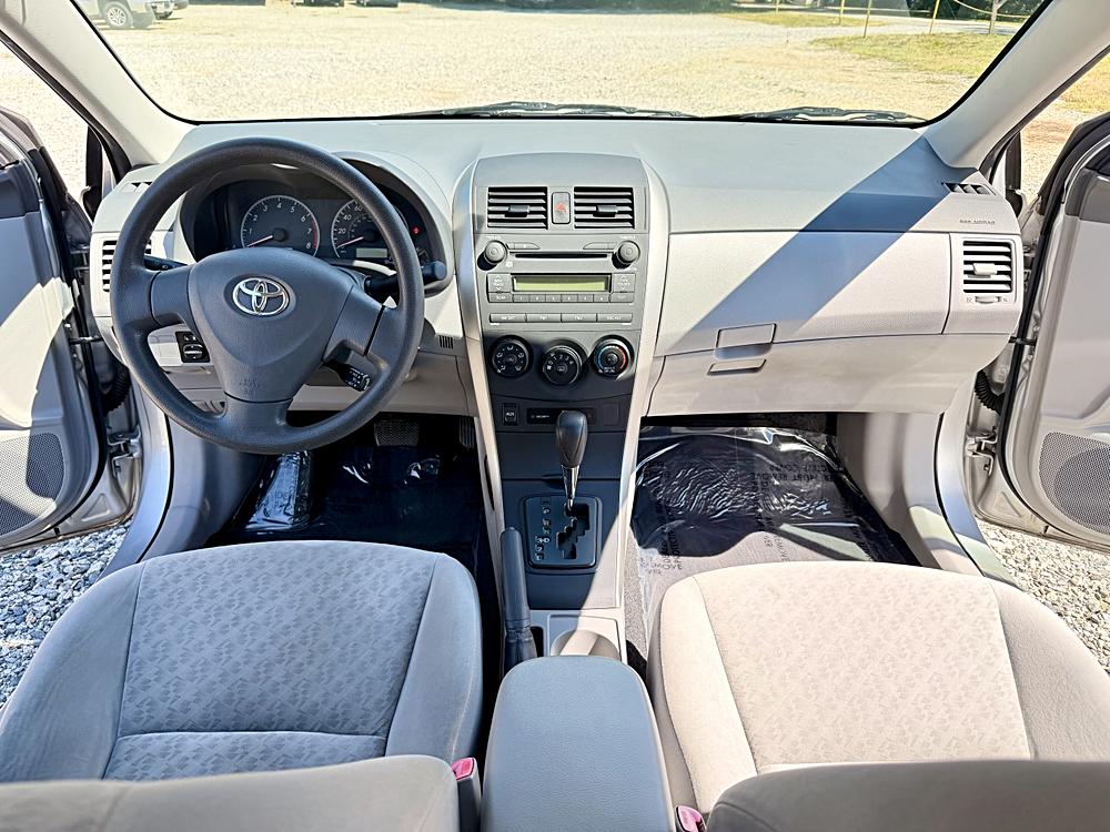 2009 Toyota Corolla LE - Photo 8