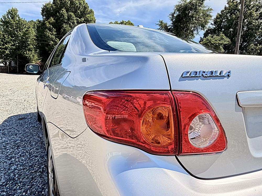 2009 Toyota Corolla LE - Photo 30